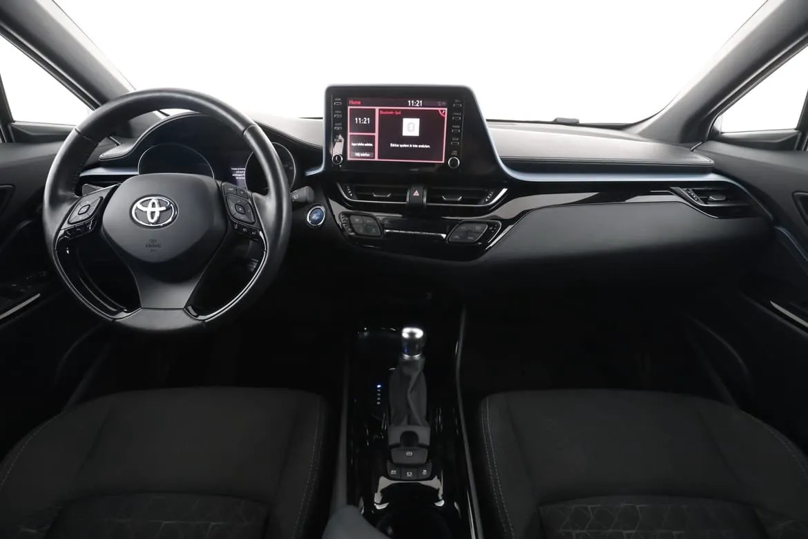 Vehicle image 12
