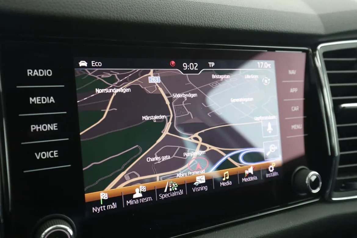 Vehicle image 21