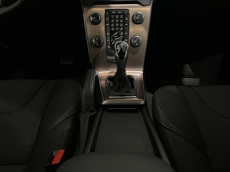 Volvo V40 bild 17