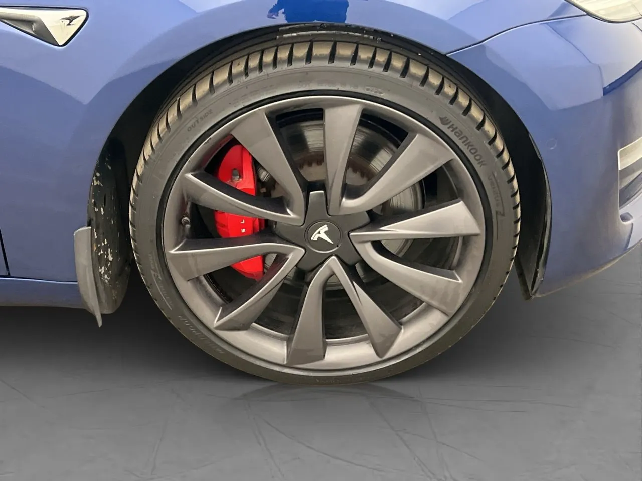 Vehicle image 33