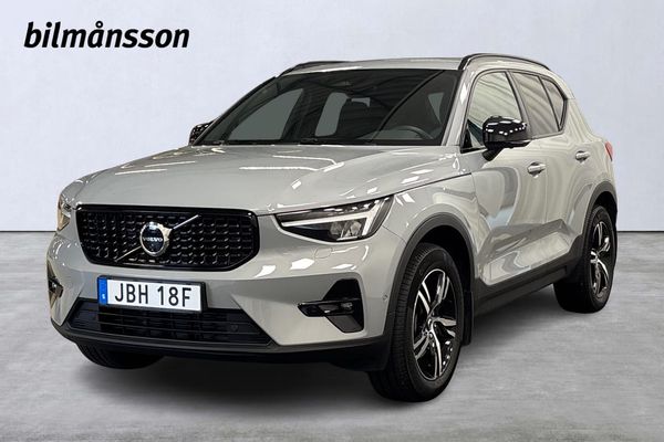 Volvo XC40 B3 FWD Bensin Plus Dark - 2025