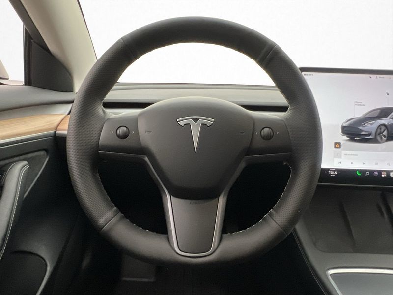 Tesla Model 3 bild 15