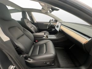 Tesla Model 3 bild 23
