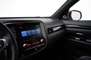 Mitsubishi Outlander bild 12