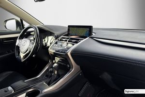 Lexus NX bild 13