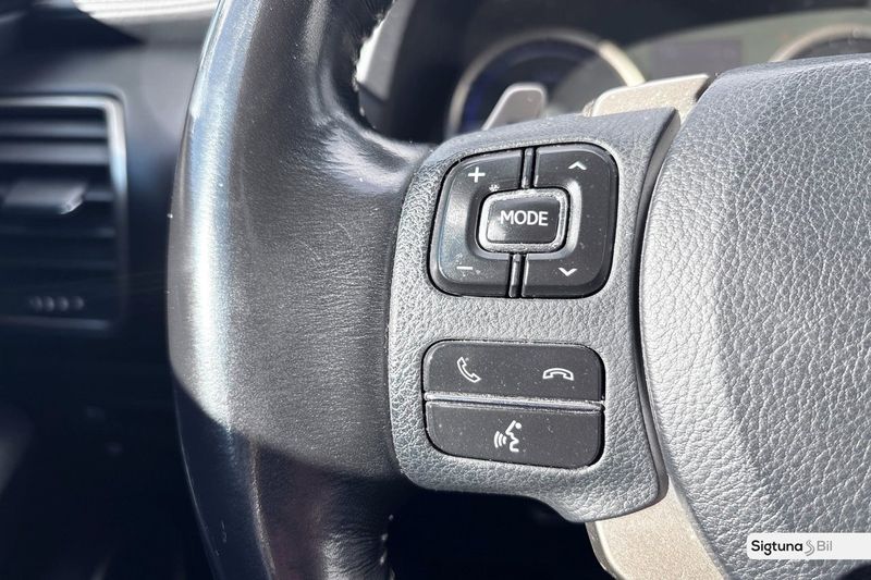 Lexus NX bild 14