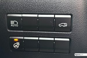 Lexus NX bild 25