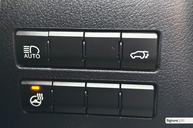 Lexus NX bild 25