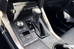 Lexus NX bild 20