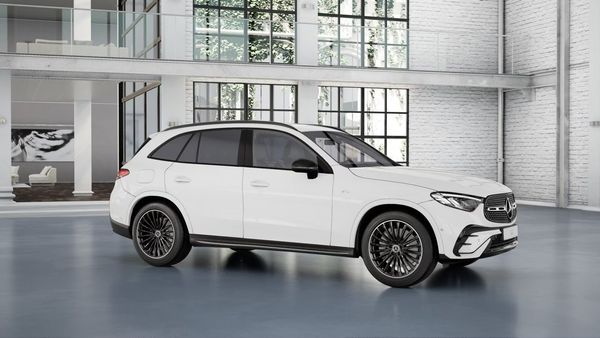 Mercedes GLC400 e 4MATIC AMG Line - LAGER! - 2026