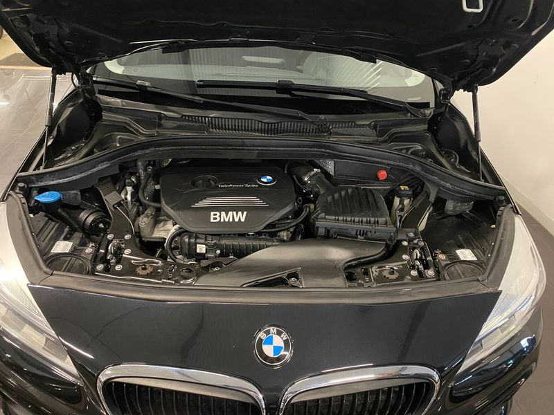 BMW 218 bild 12