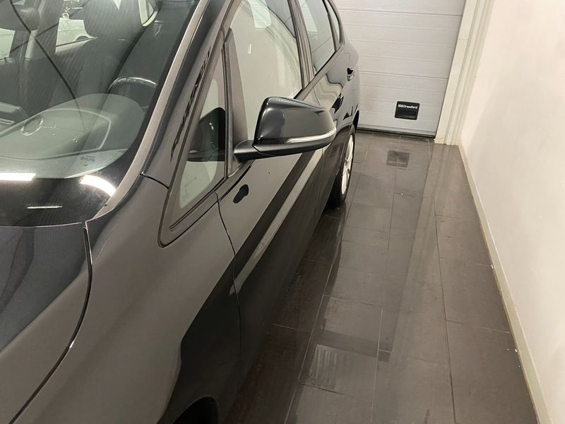 BMW 218 bild 10