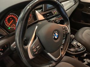 BMW 218 bild 24