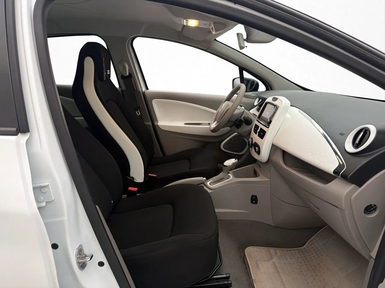 Vehicle image 20