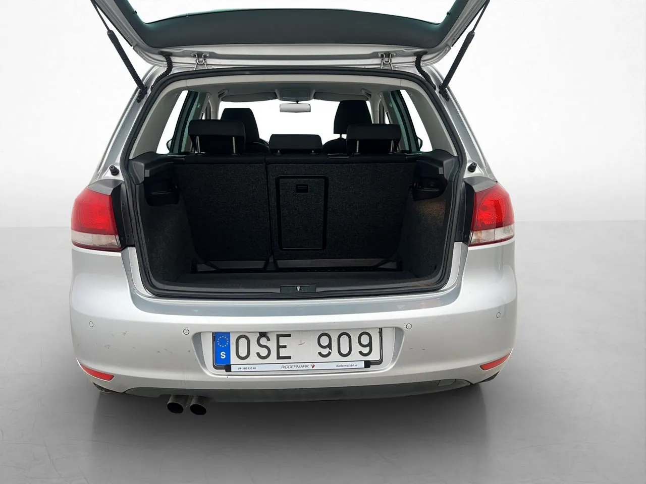 Vehicle image 20