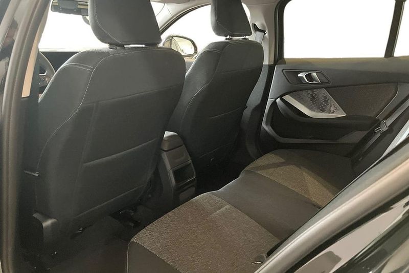 BMW 120 bild 11