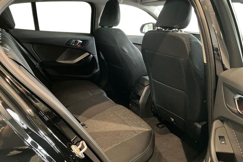 BMW 120 bild 7