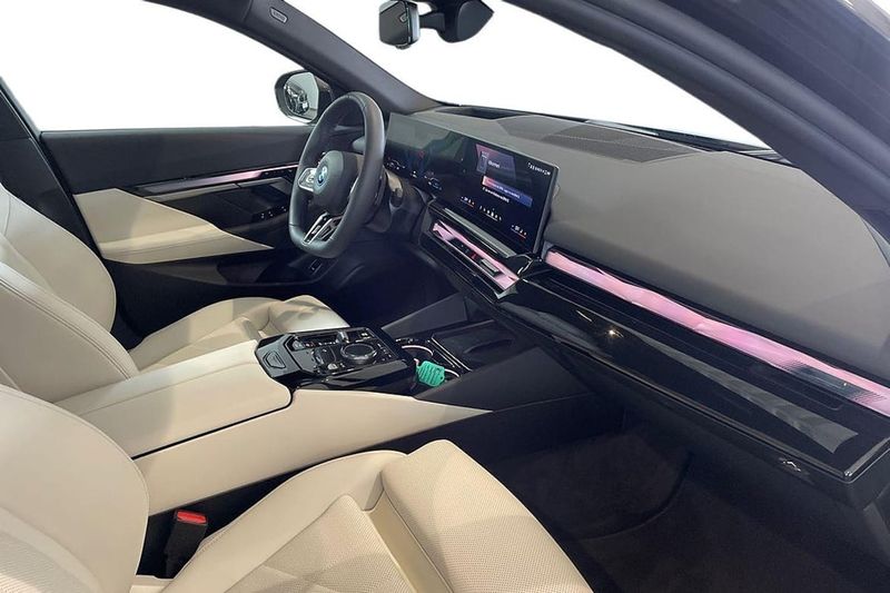 BMW 530 bild 12