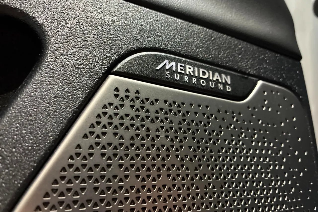 Vehicle image 20