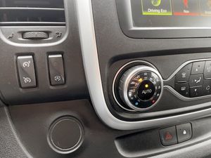 Nissan NV300 bild 17