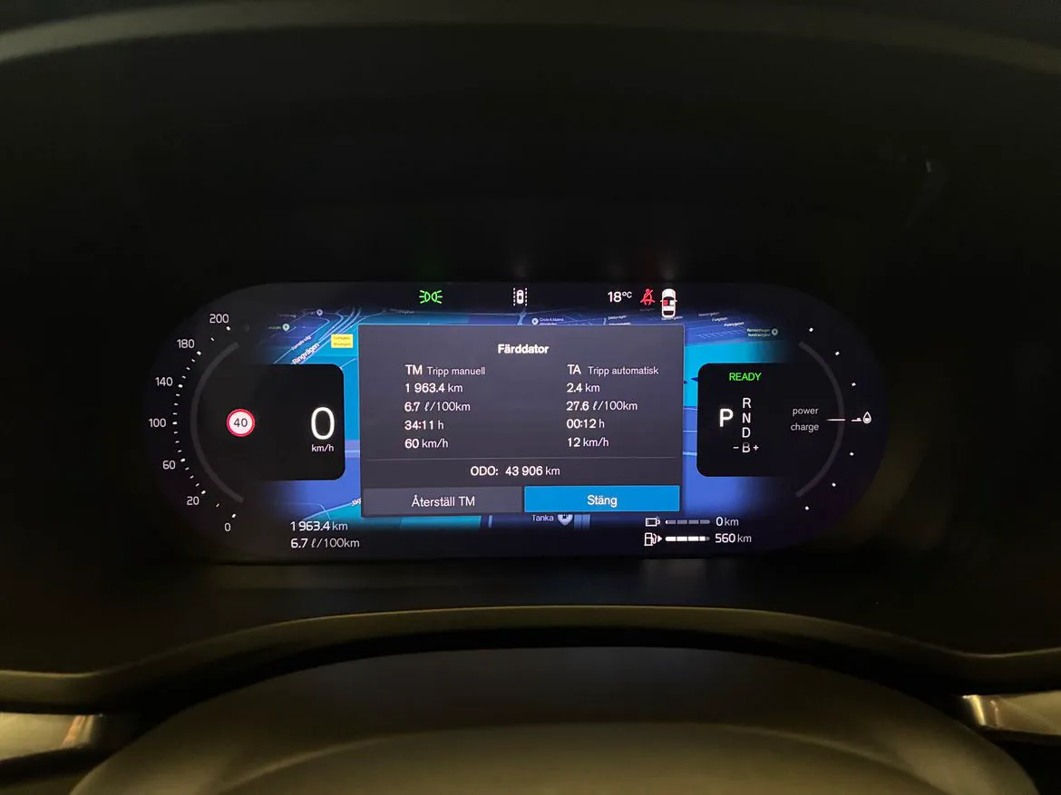 Vehicle image 18