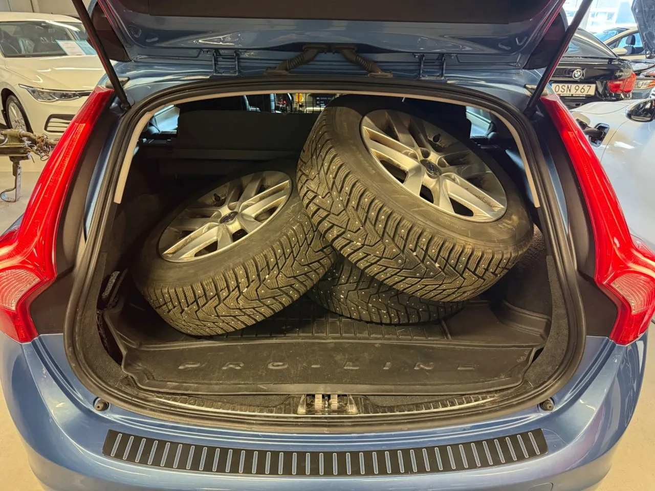 Vehicle image 21
