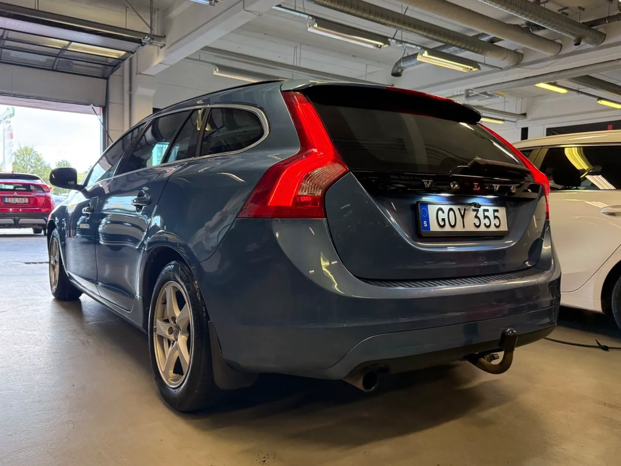 Vehicle image 7