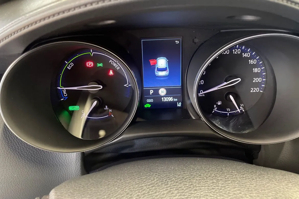Vehicle image 15