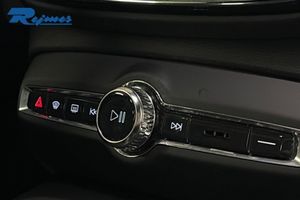 Volvo EX40 bild 9