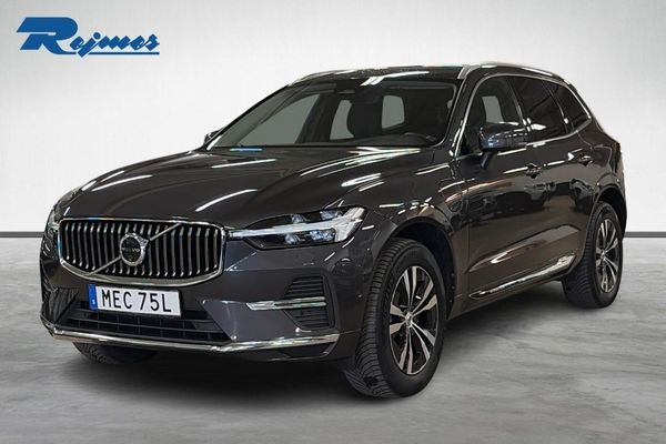 Volvo XC60 Recharge T6 Core Edition/ Läder/ 360/ Dragkrok - 2024