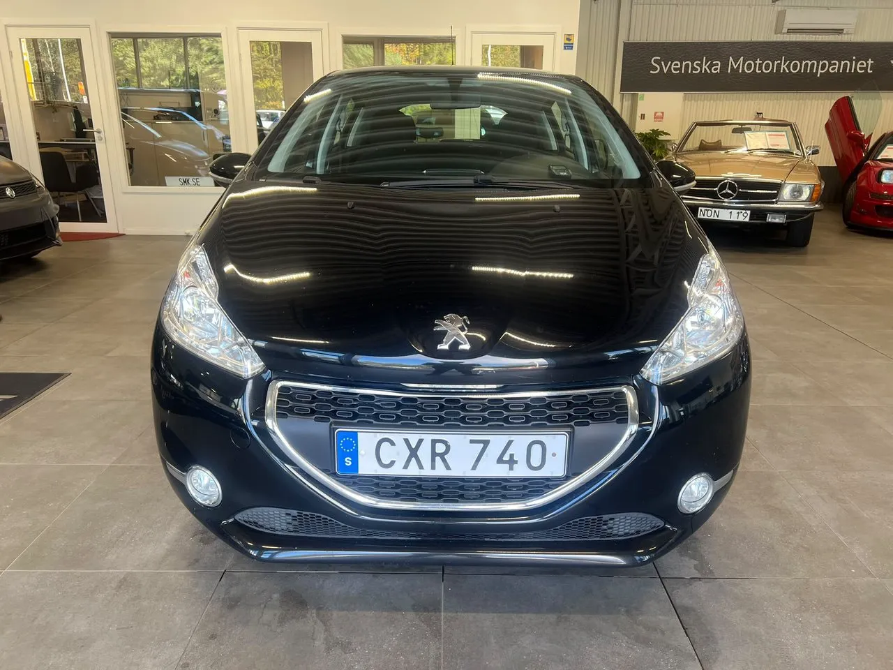 Vehicle image 1