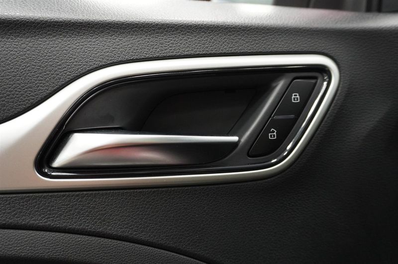 MG ZS EV bild 10
