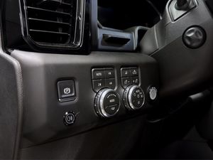 GMC Sierra bild 16