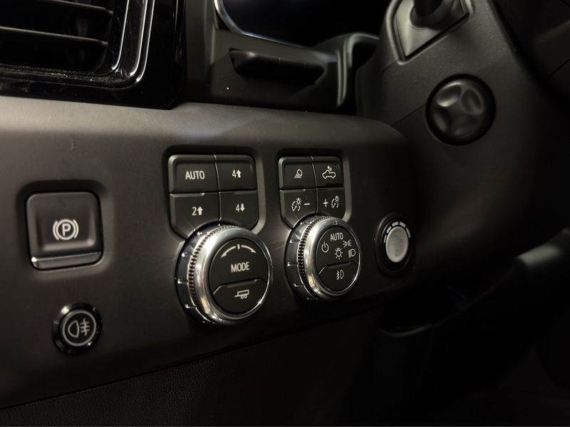 GMC Sierra bild 22