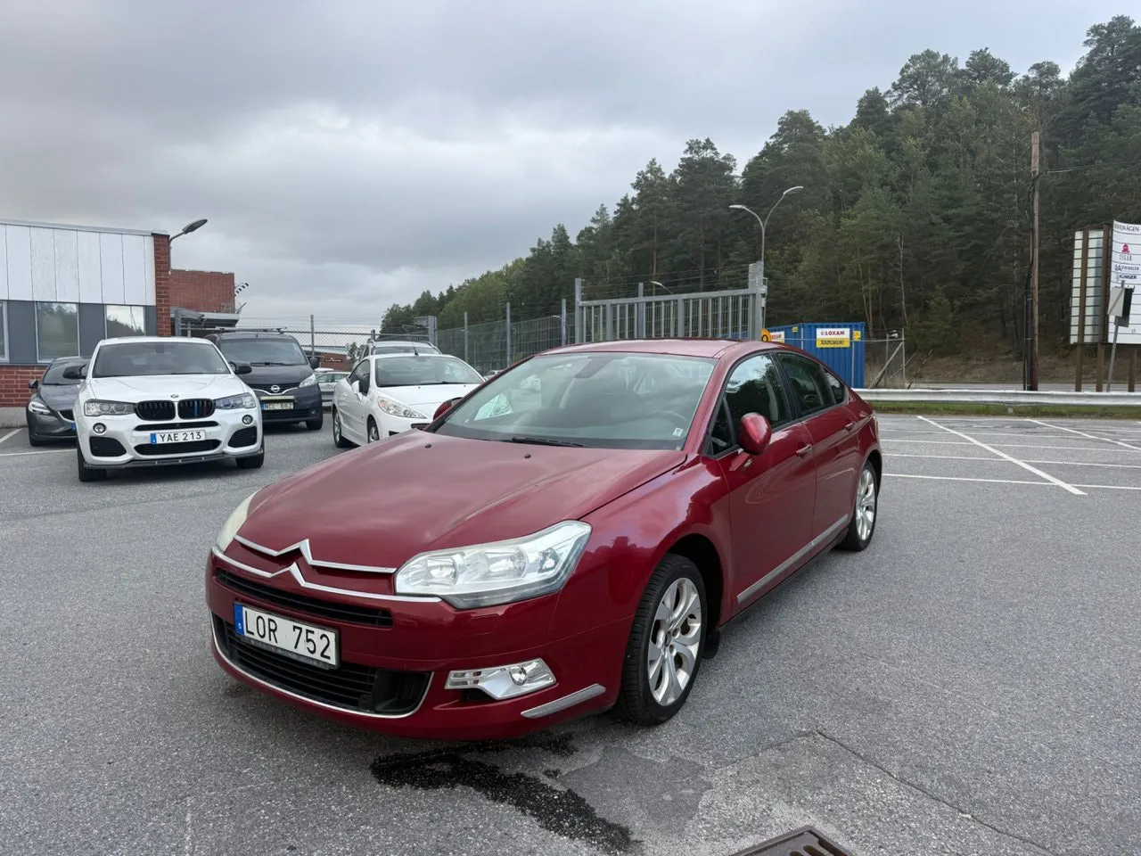 Vehicle image 1