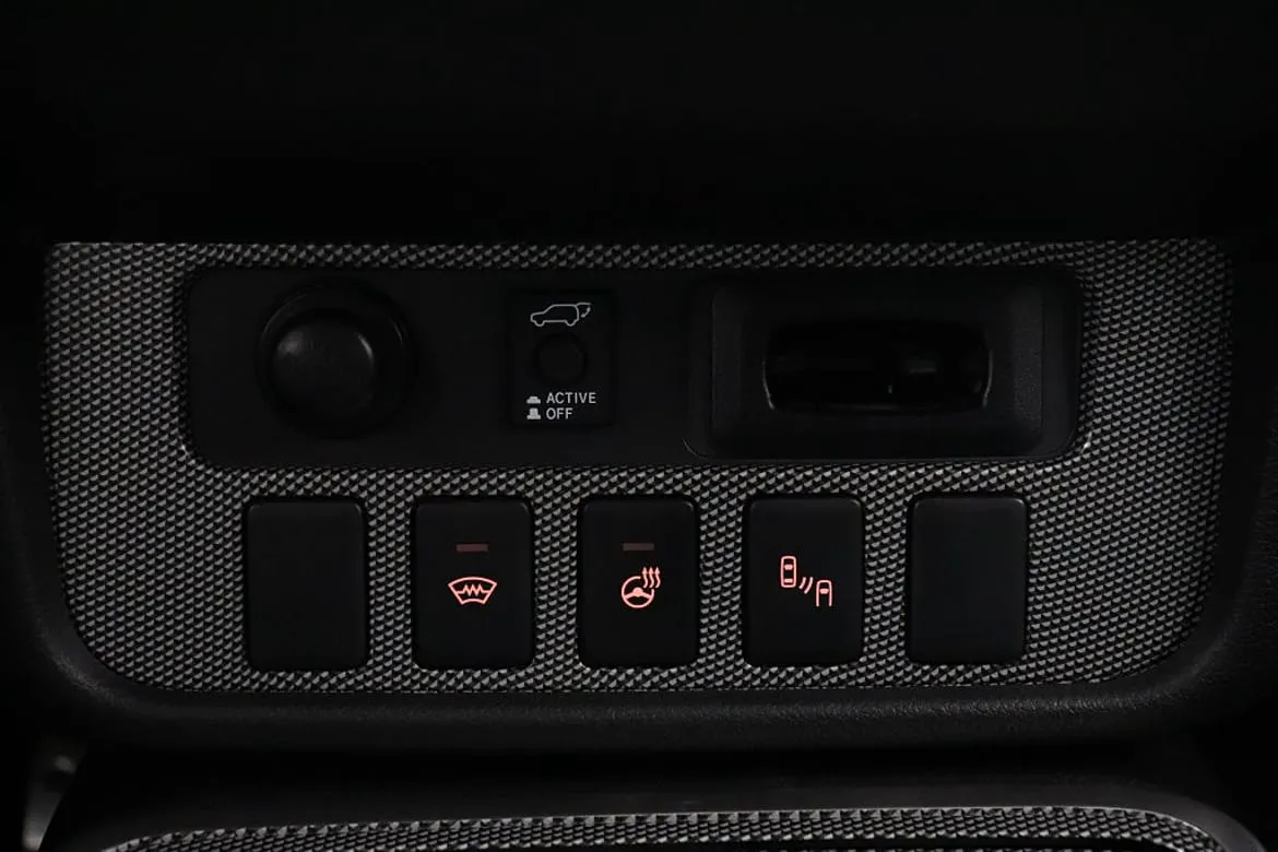 Vehicle image 27