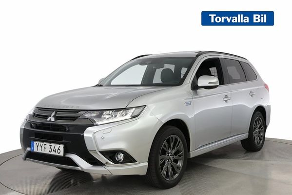 Mitsubishi Outlander PHEV 203hk 4WD S-Edition Pano 360° Skinn Värmare - 2018
