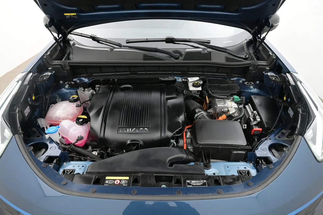 Vehicle image 25