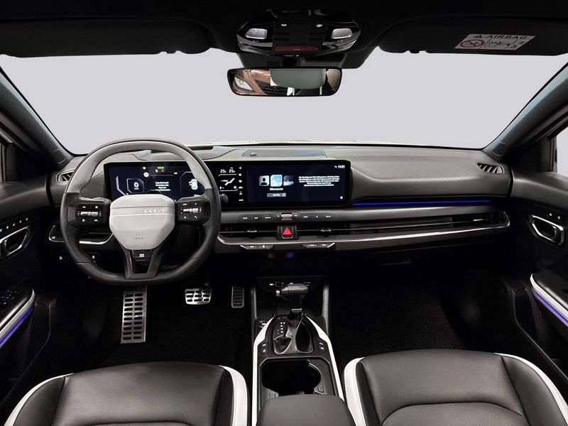 Kia K4 bild 7