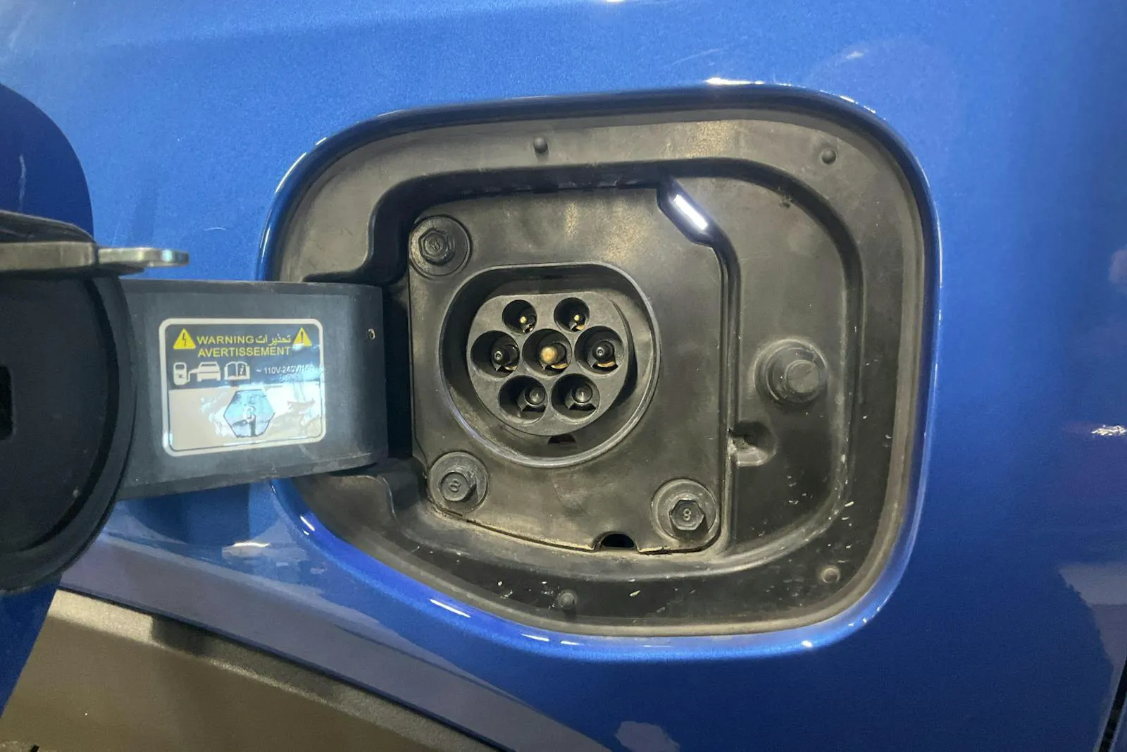 Vehicle image 19