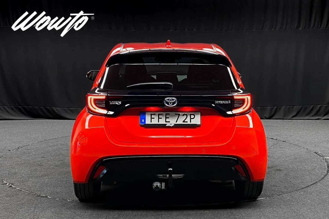 Vehicle image 5