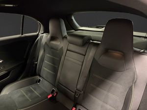 Mercedes A45 AMG bild 11