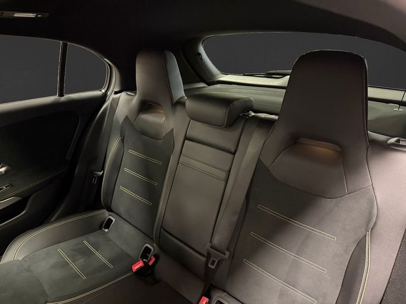 Mercedes A45 AMG bild 11