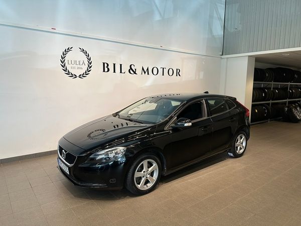 Volvo V40 T2 Business |4.99% |MoK |Värm |PDC |Dubb |Nya SoV - 2017
