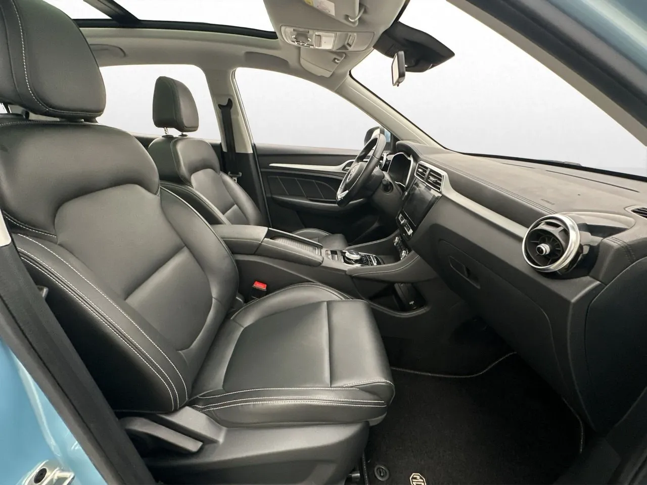 Vehicle image 23
