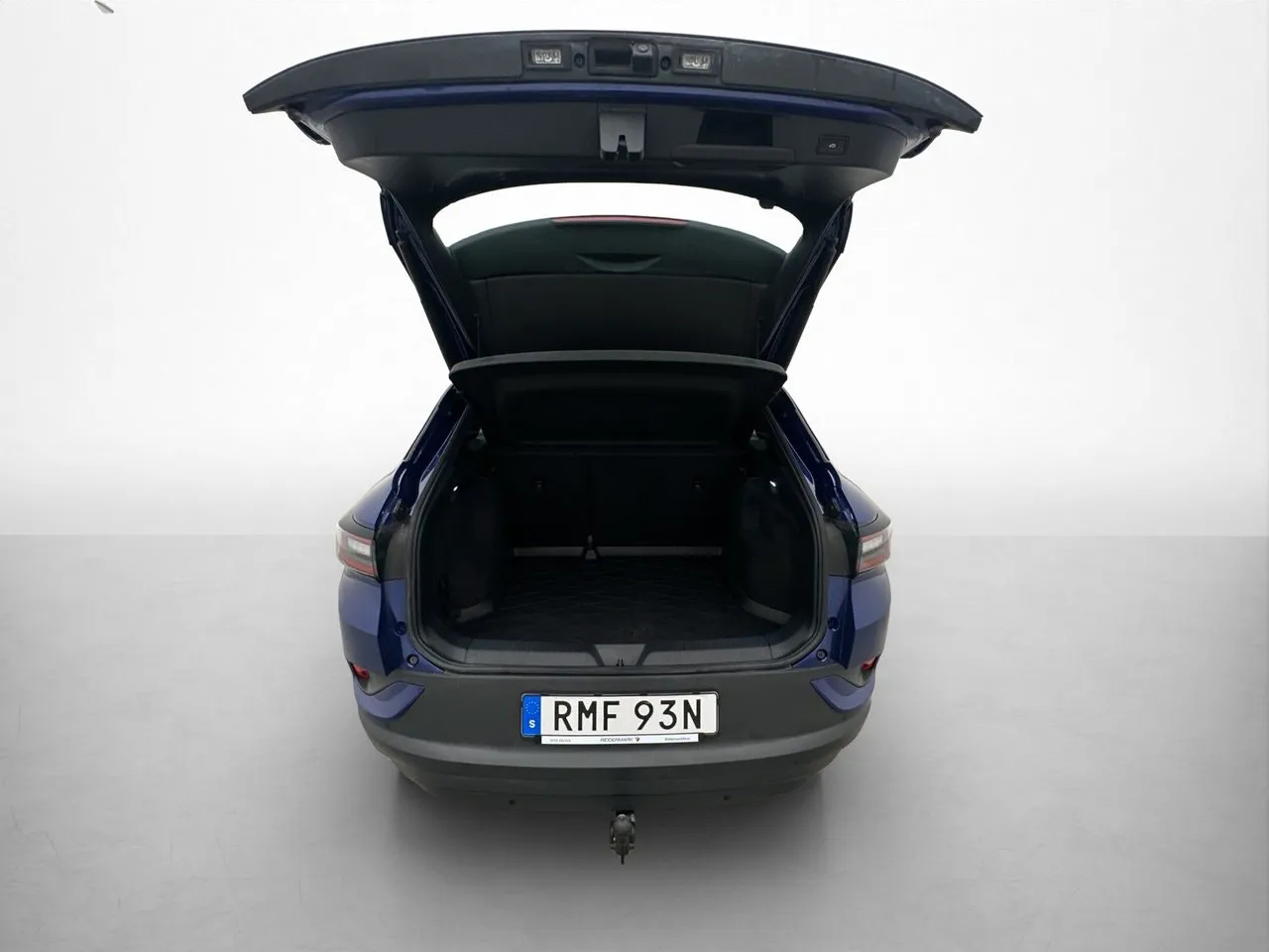 Vehicle image 28