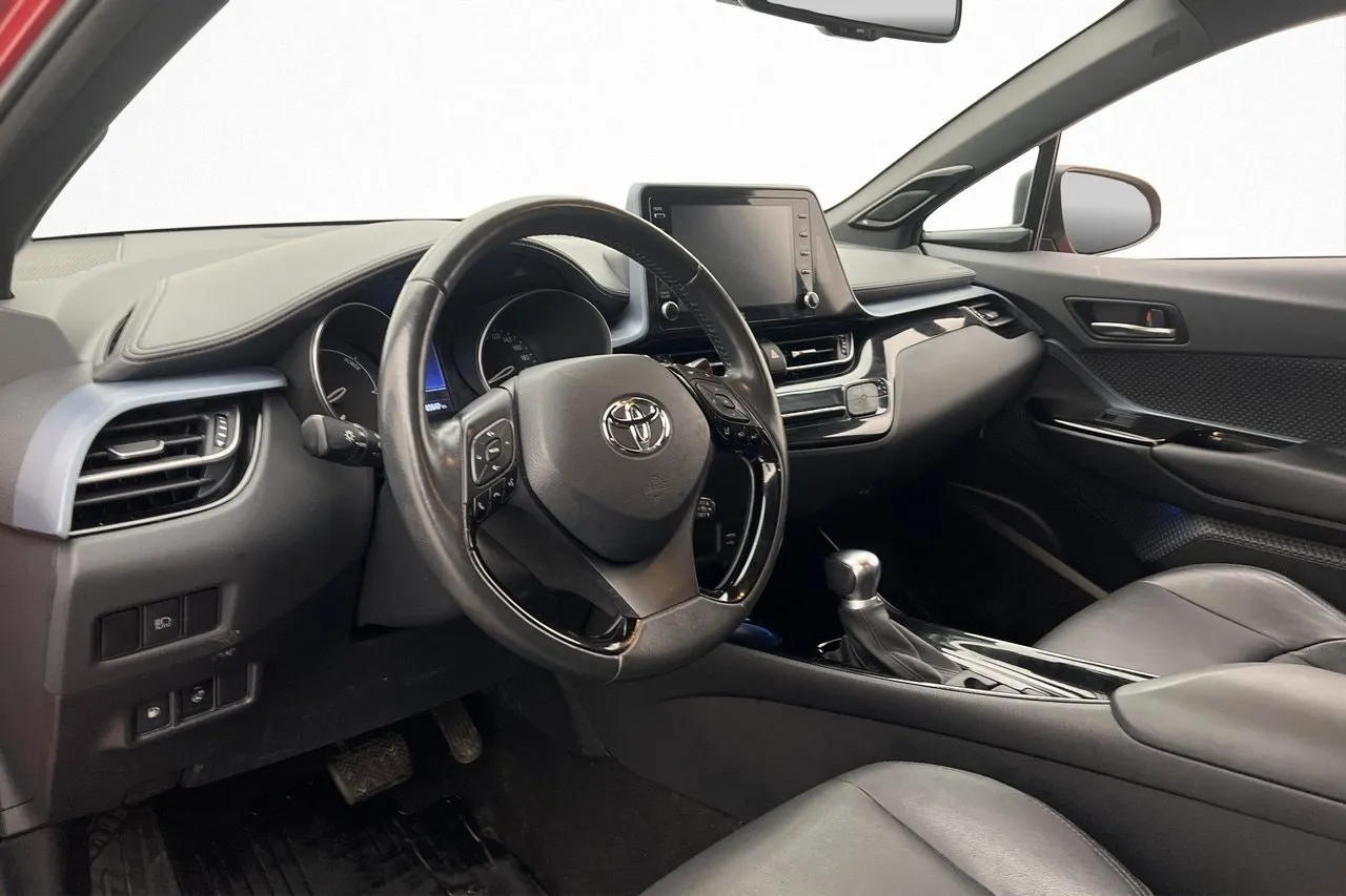 Vehicle image 8