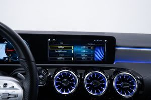 Mercedes CLA200 bild 24