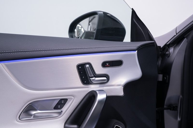 Mercedes CLA200 bild 8