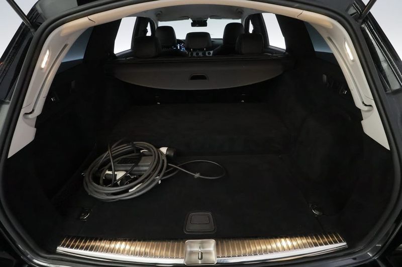 Mercedes E300 bild 8